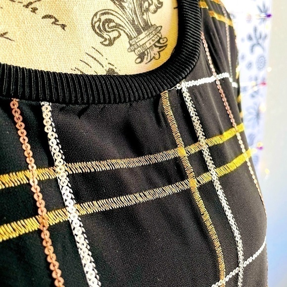 Black gold and silver blouse with stretch back - Picture 3 of 8